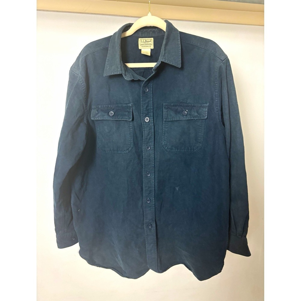 L.L.Bean Traditional Fit Men's L Reg Blue Flannel Button Front Shirt Pockets